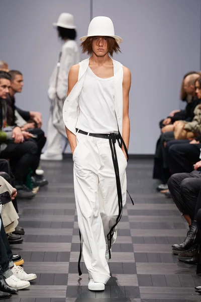 Look 36